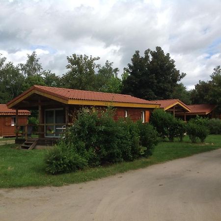 Camping Le Pont D'Allagnon Lempdes sur Allagnon Eksteriør bilde